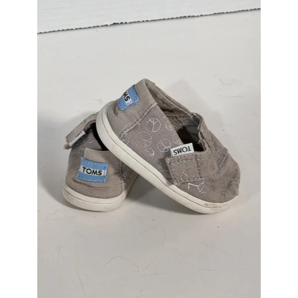 Toms Toddler Unisex Sz 4m Gray Metallic Peace Sign Slip Canvas On Shoes